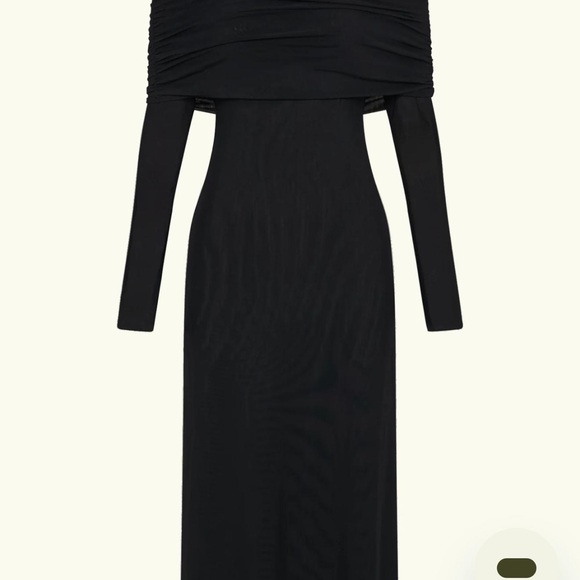 Meshki Black Strapless Gown - Picture 6 of 6